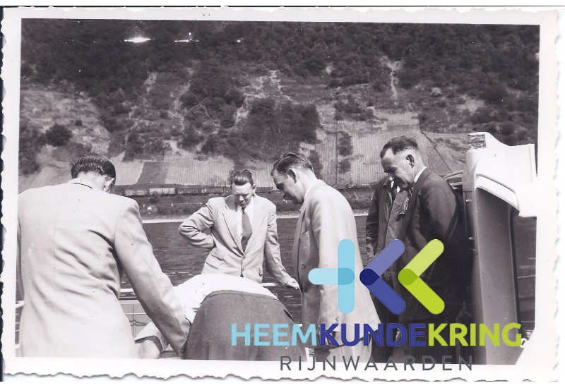 1955 Oberspay Duitsland Schotell-werf Ophalen van de Douaneboten Coll. HKR geschonken door H. vd Laag (7)